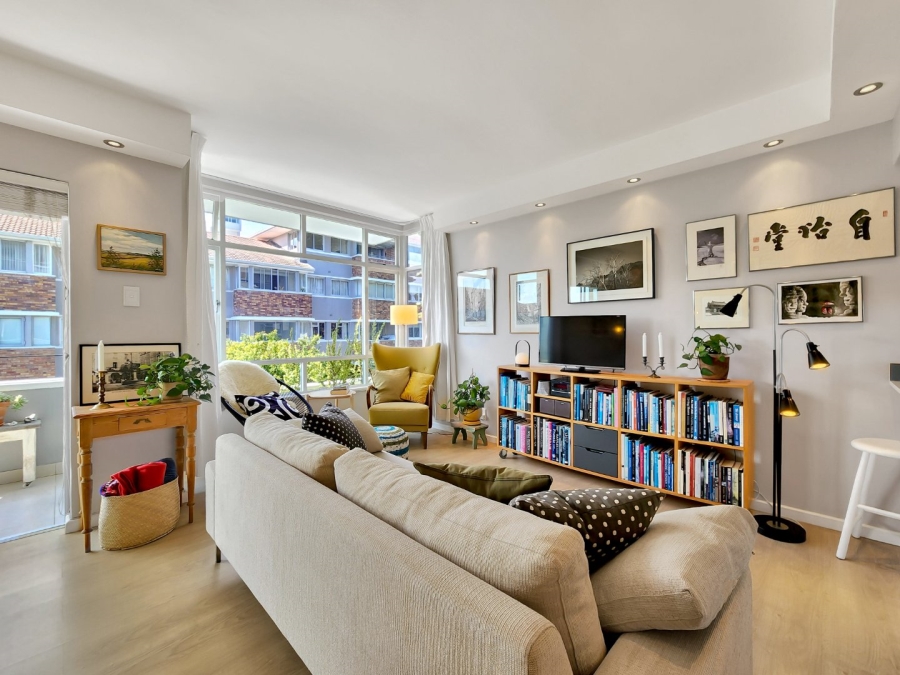 2 Bedroom Property for Sale in Sea Point Western Cape